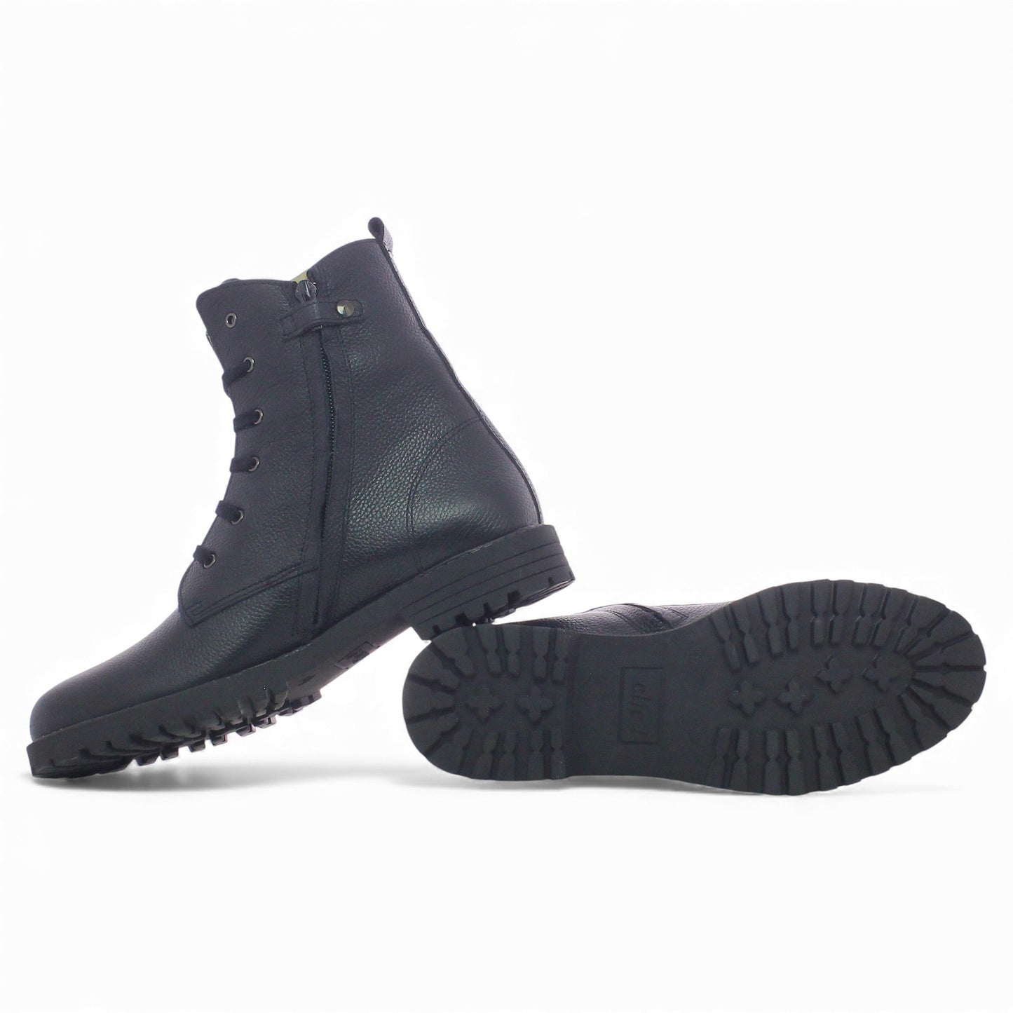 Yerma - Black & Silver